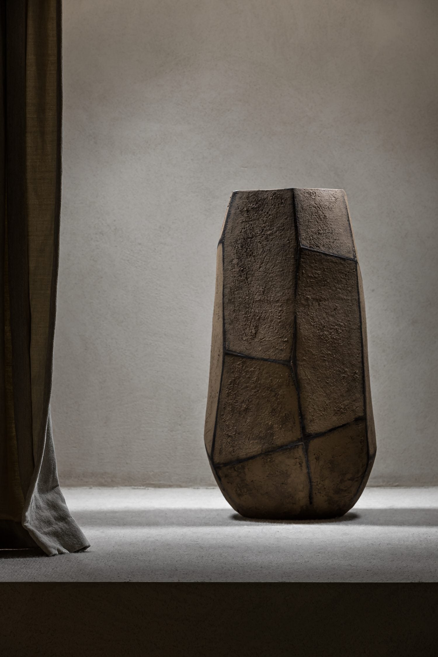 ANTHOS Vase