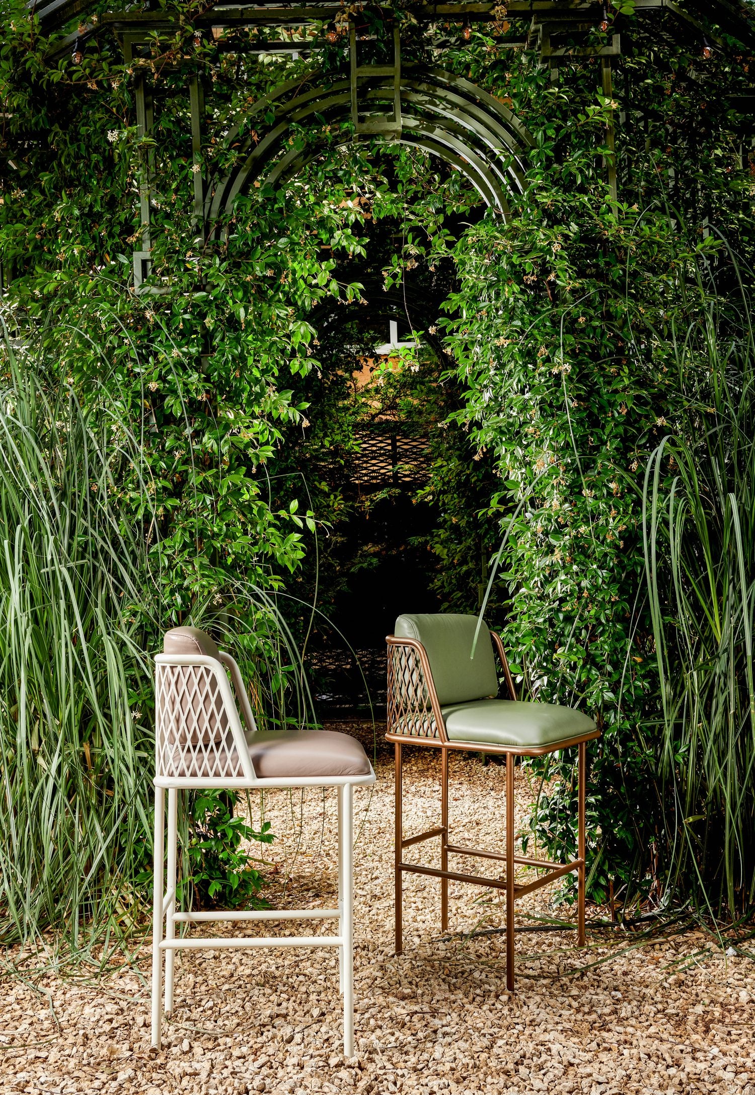 Throne Barstool