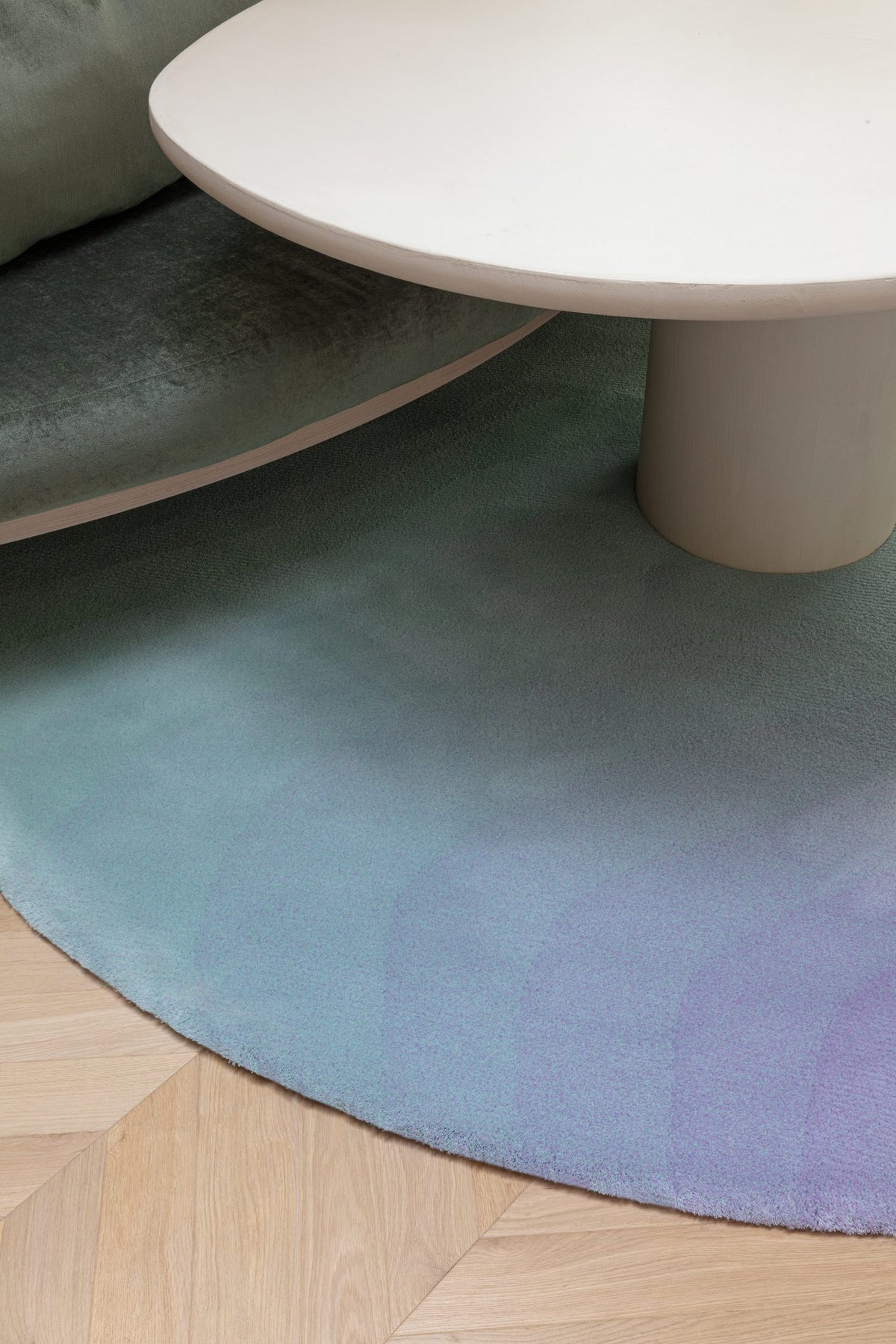 Callisto Chromatic Circle Rug