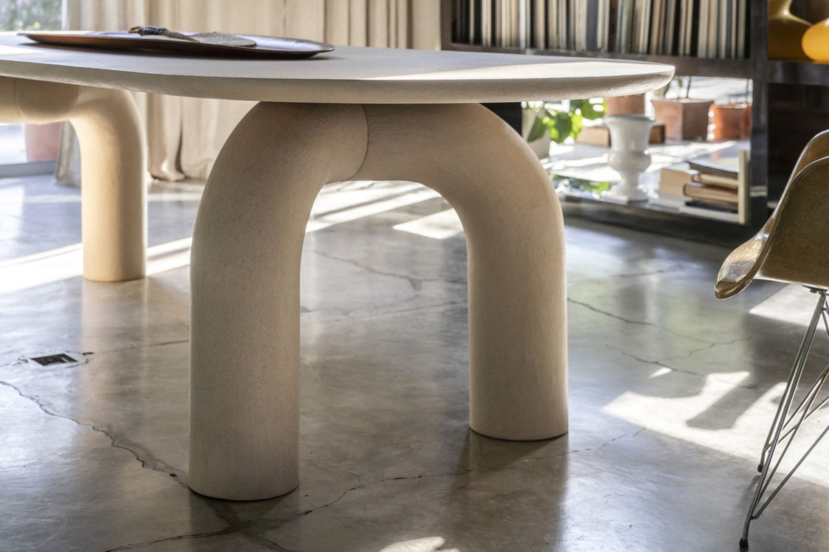 Elephante Dining Table