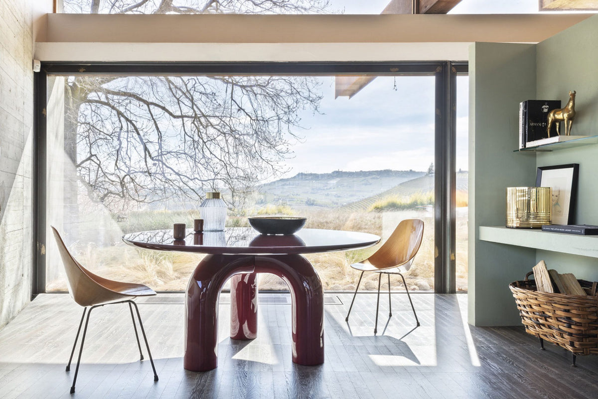 Elephante Dining Table