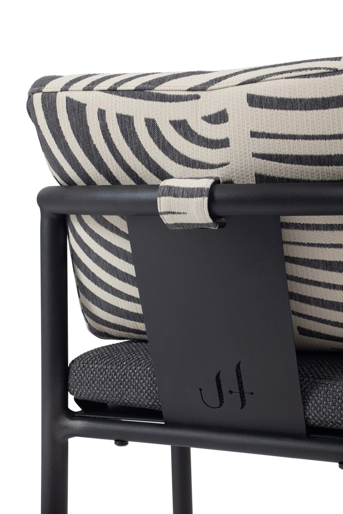 Aliya Chair