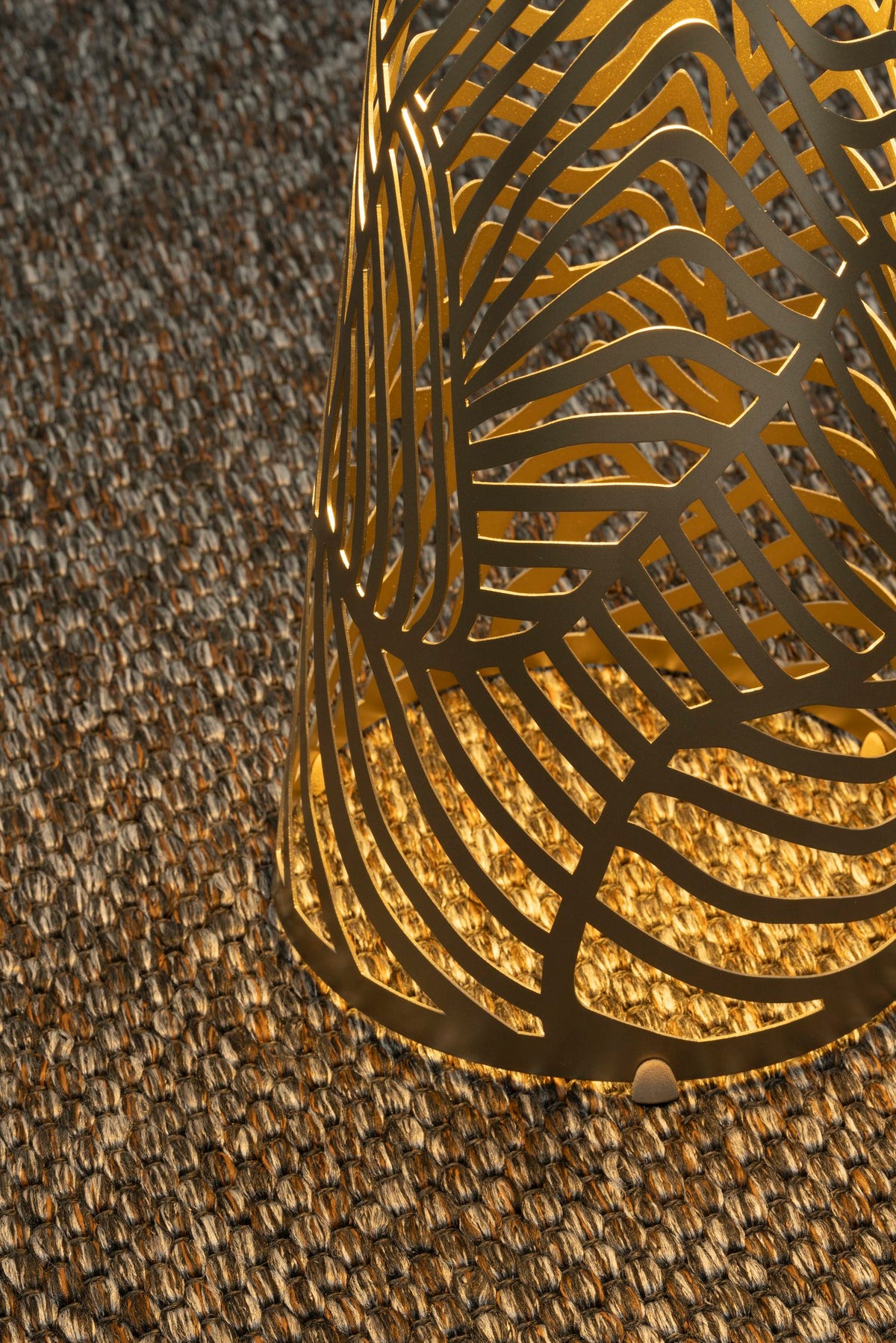 Noora Portable Lantern