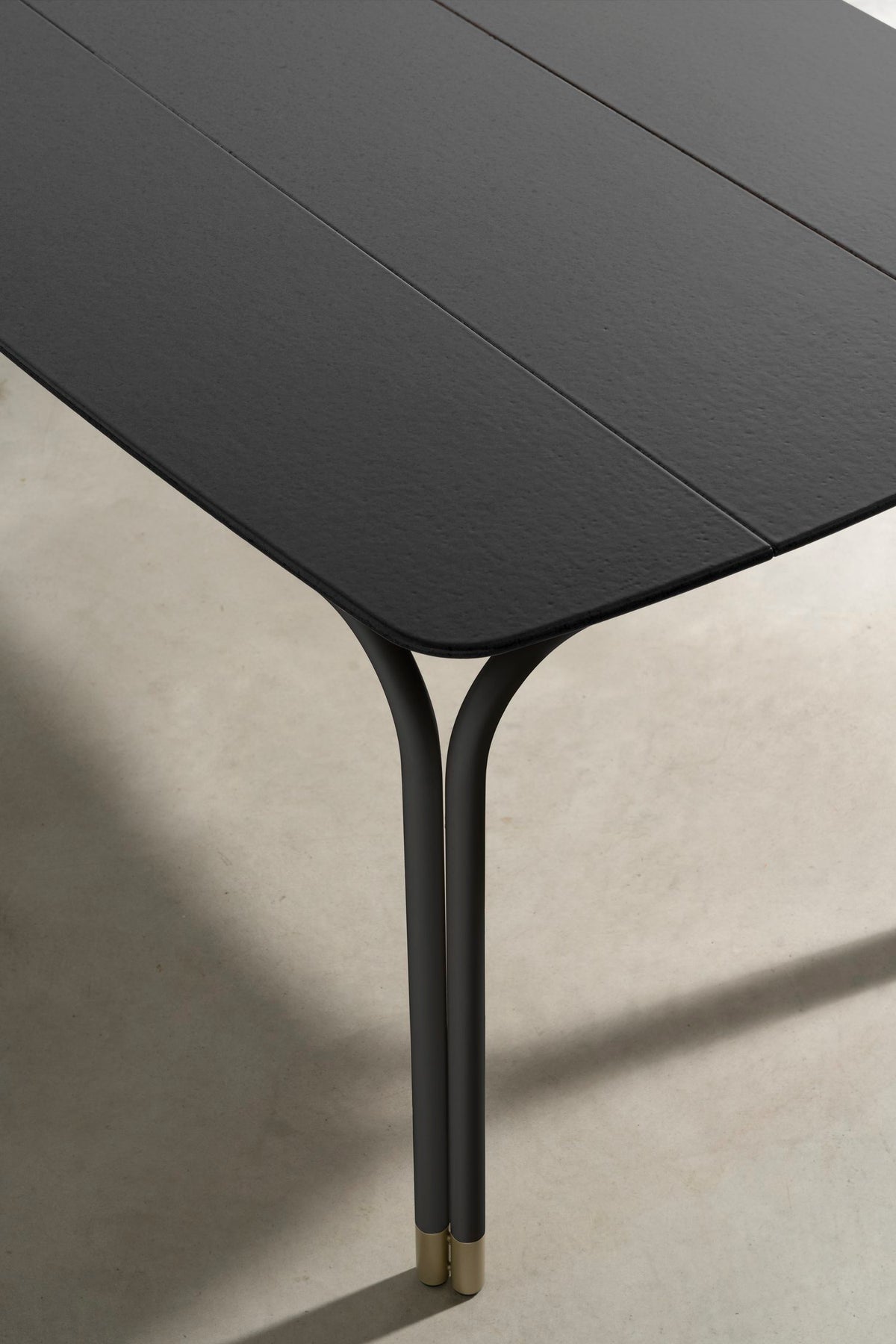 Ali Table
