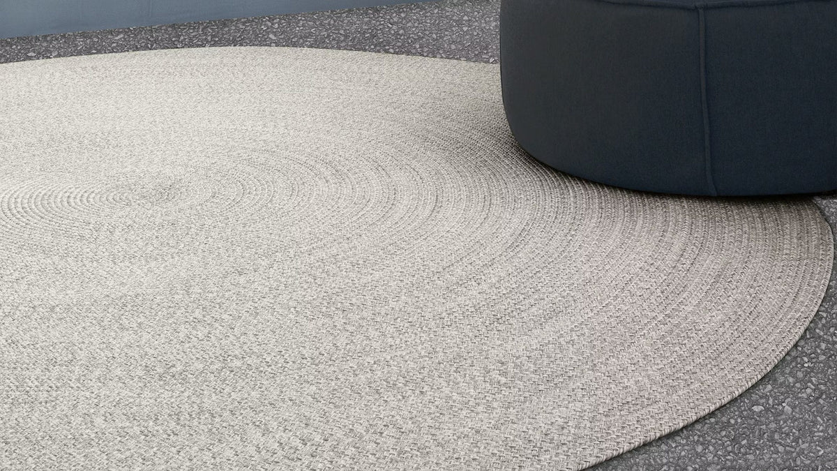 Poolside Circle Rug