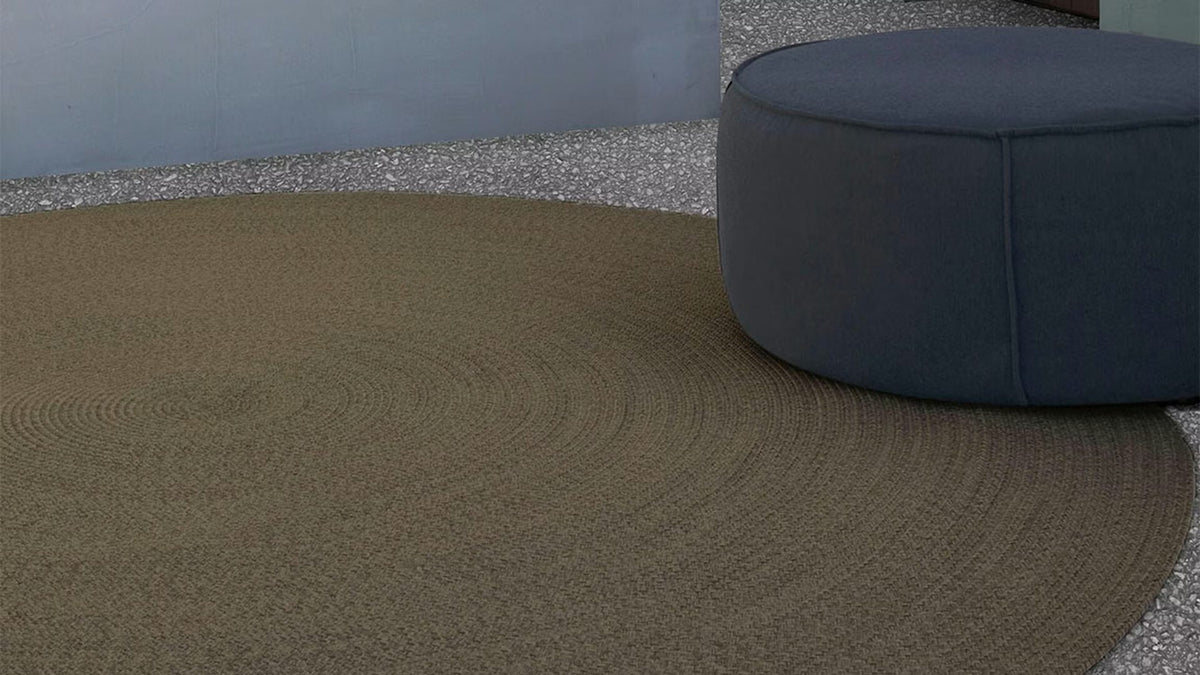 Poolside Circle Rug