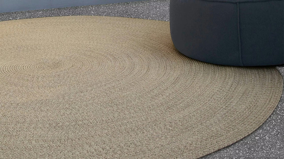 Poolside Circle Rug