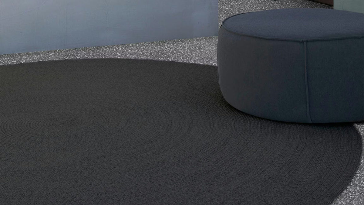 Poolside Circle Rug