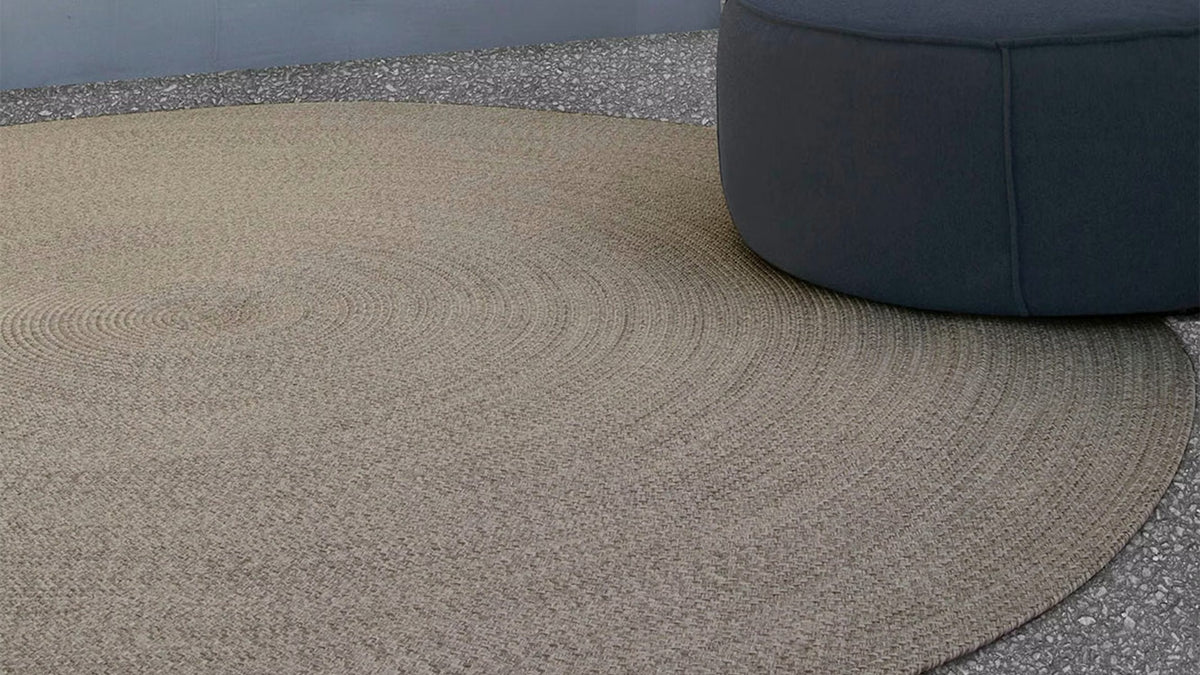 Poolside Circle Rug