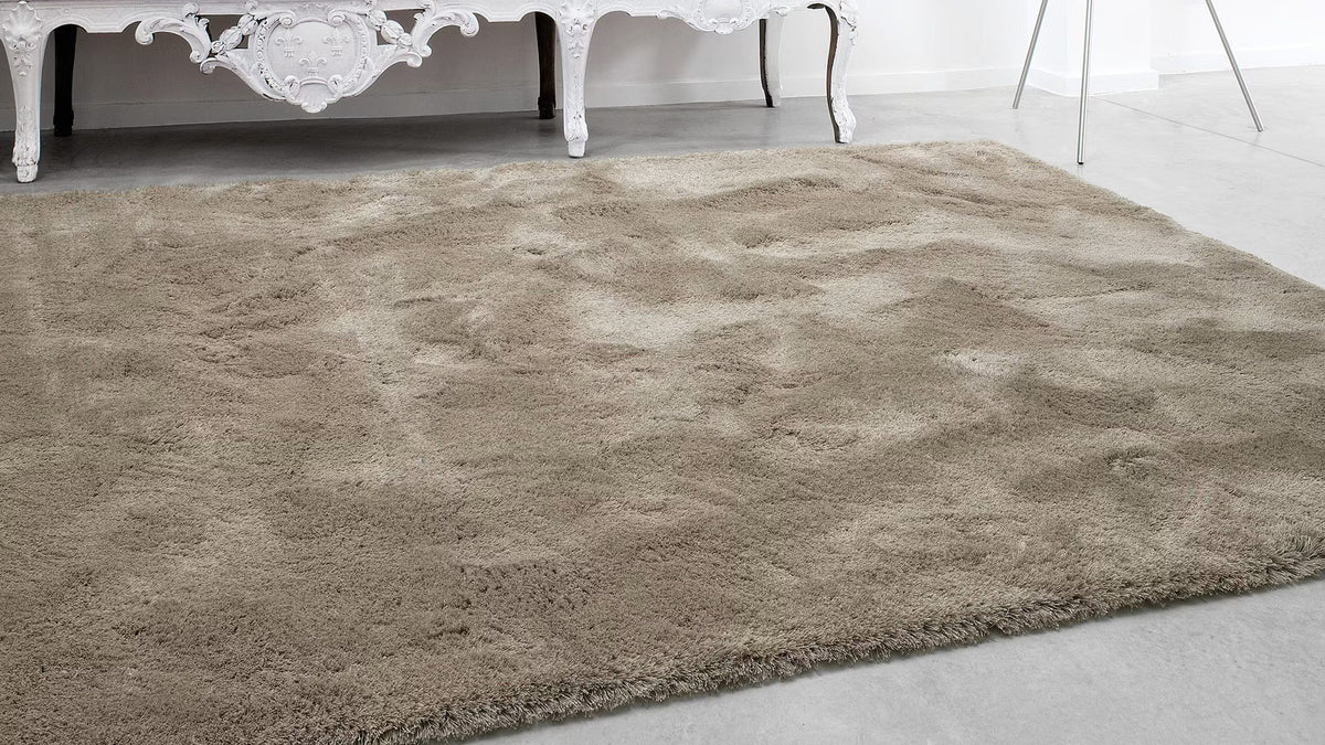 Splendid Medium / High Rug