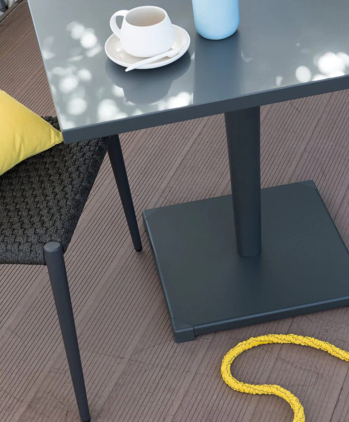 Luce Square Table in Aluminium