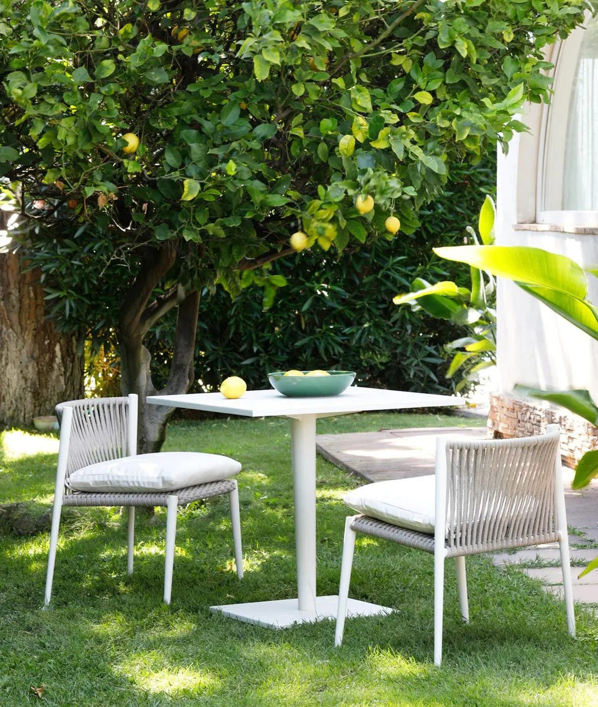 Luce Square Table in Aluminium