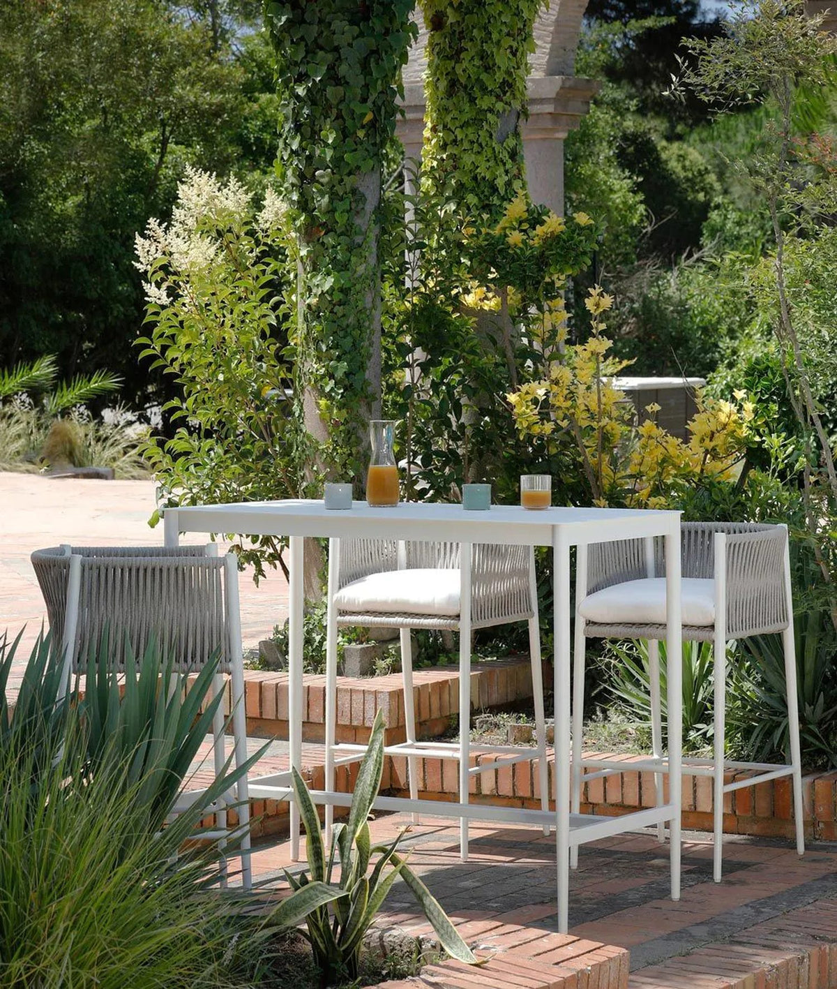 Luce Tall Rectangular Table in Aluminium