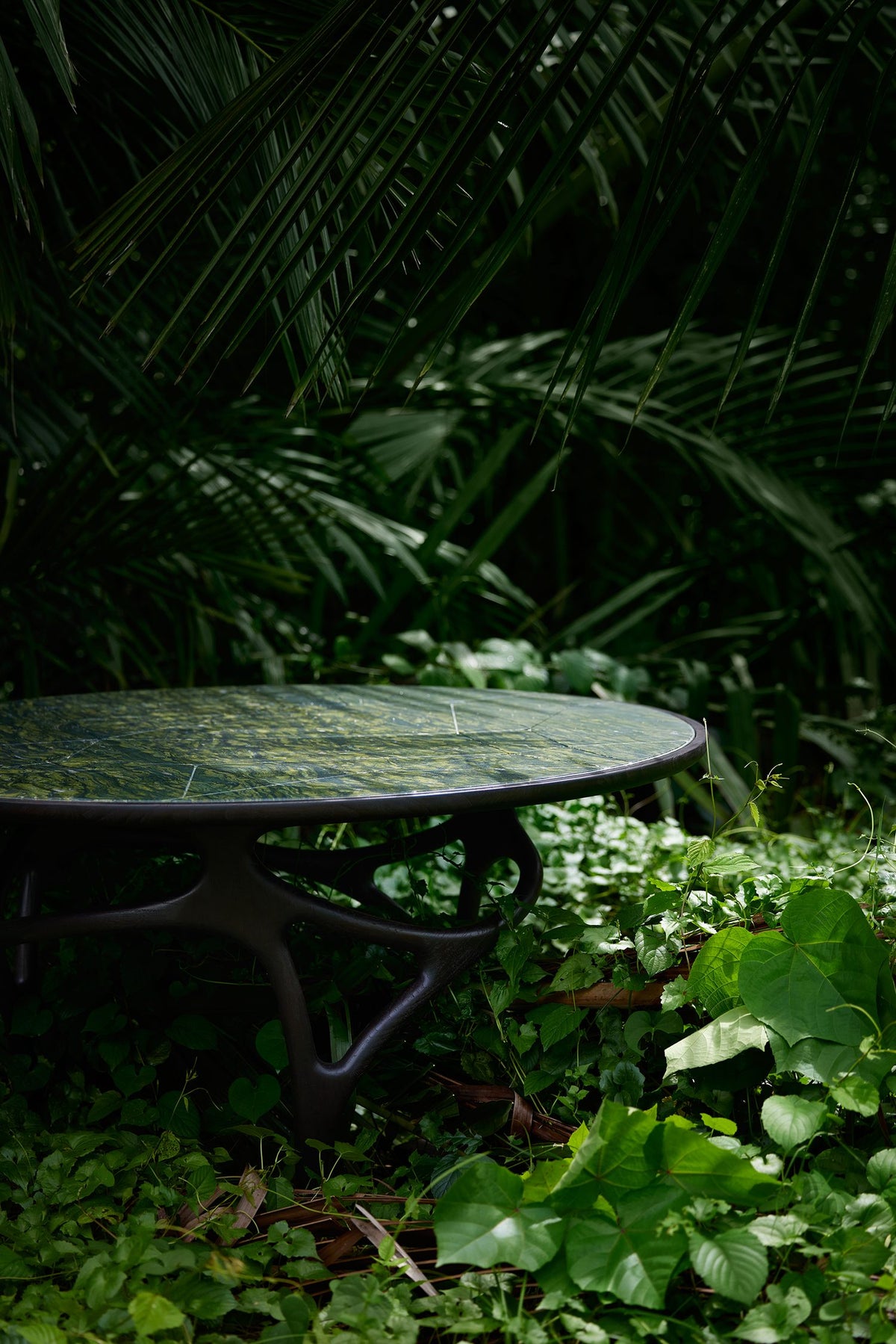 Cena Dining Table
