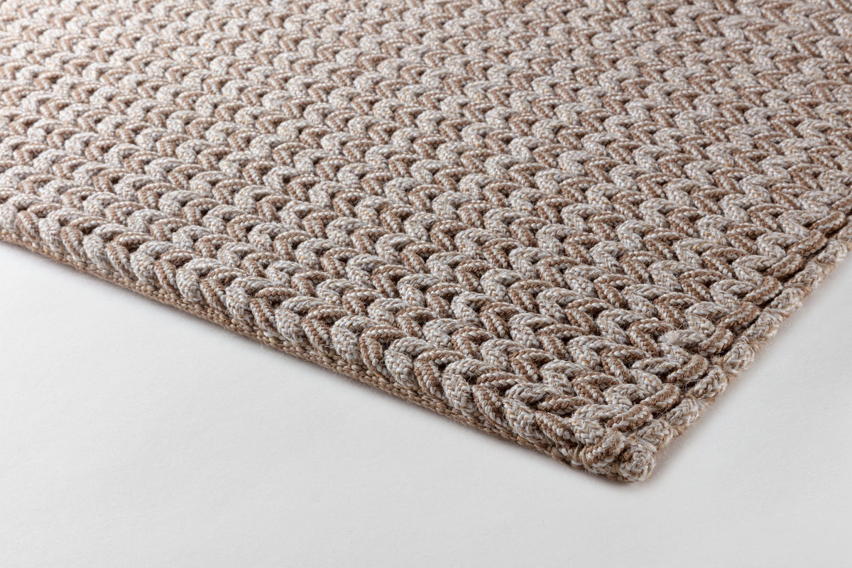 Nautilus Zeta Rug