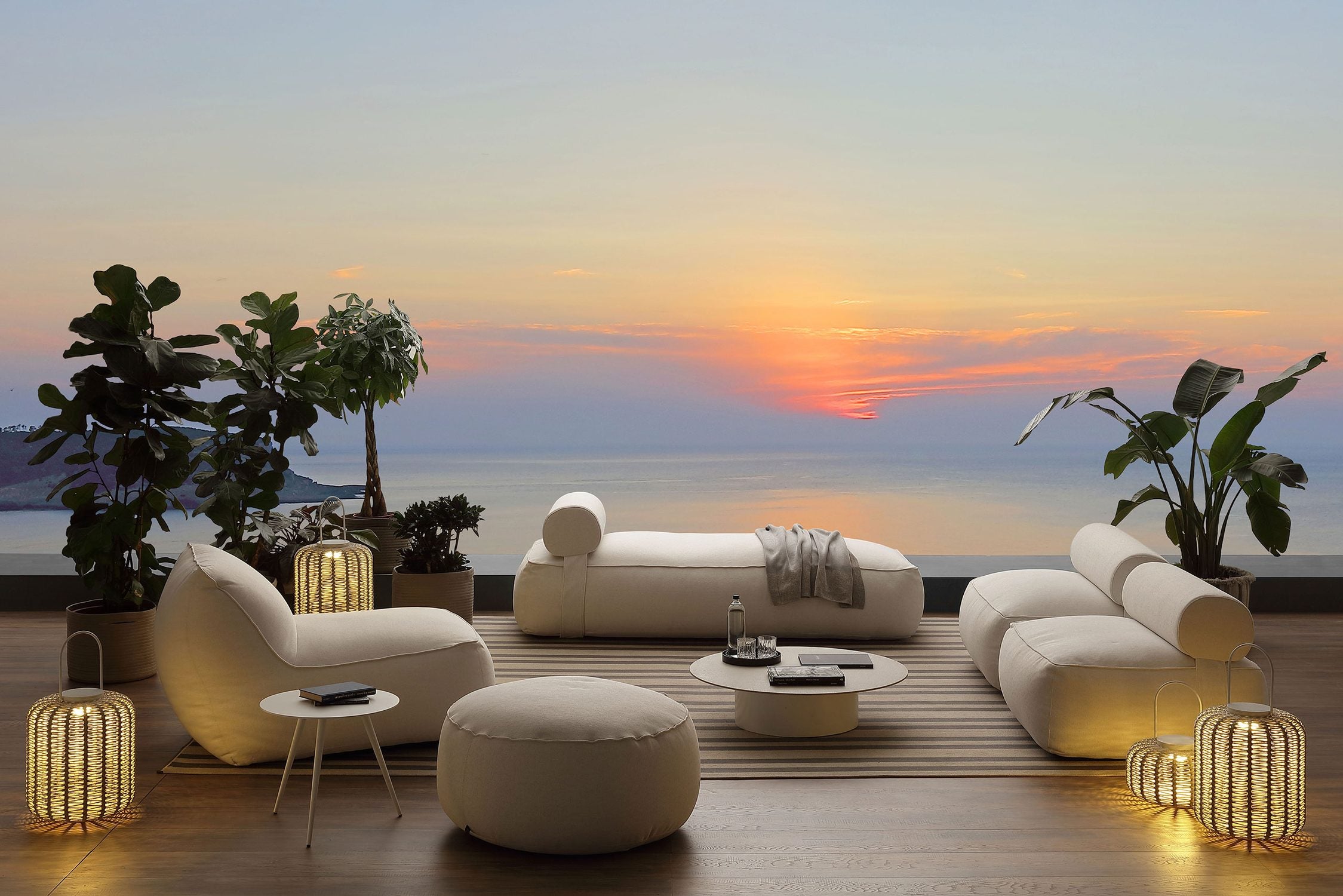 Beach House Round Ottoman