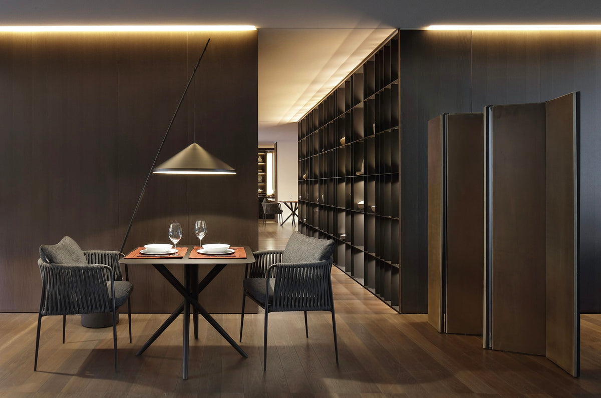 Eva Round Table