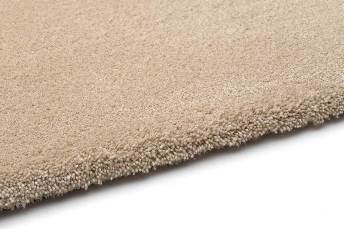 Queensilk Low / Medium Rug