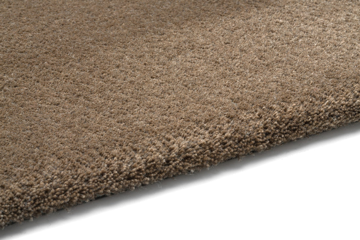 Queensilk Low / Medium Rug