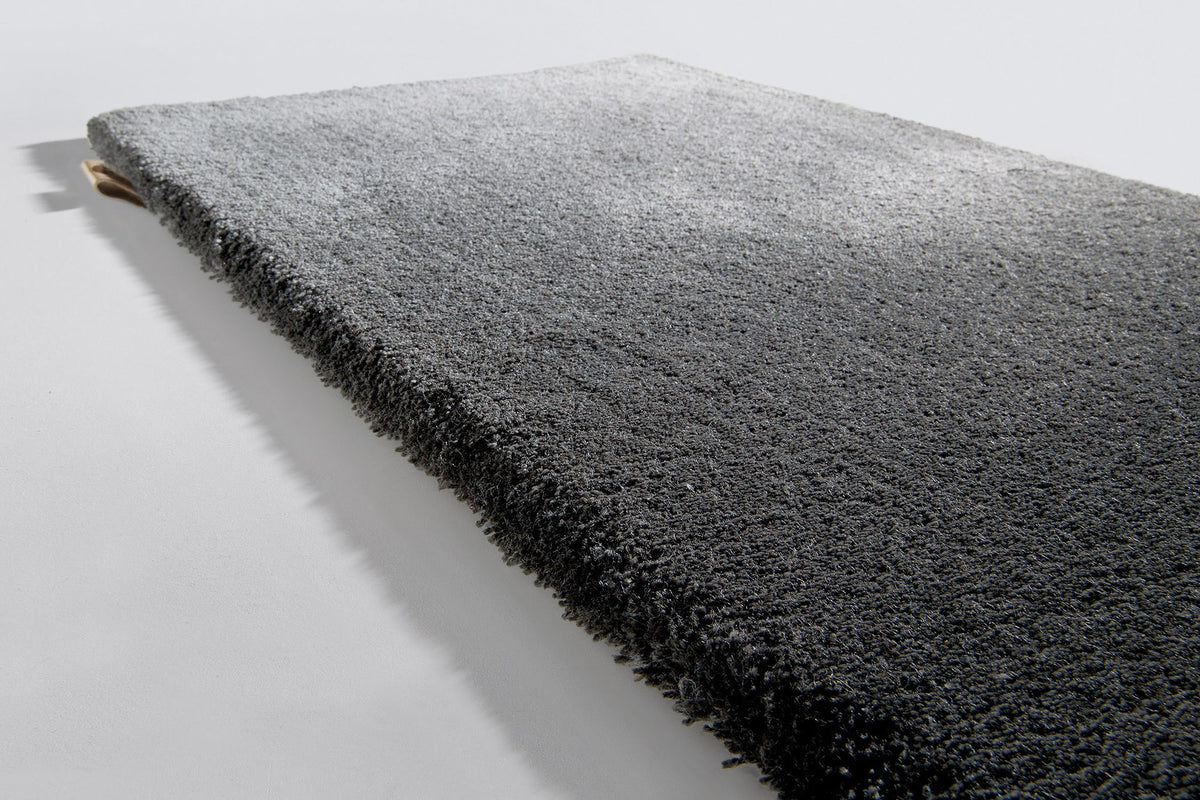 Queensilk Low / Medium Rug