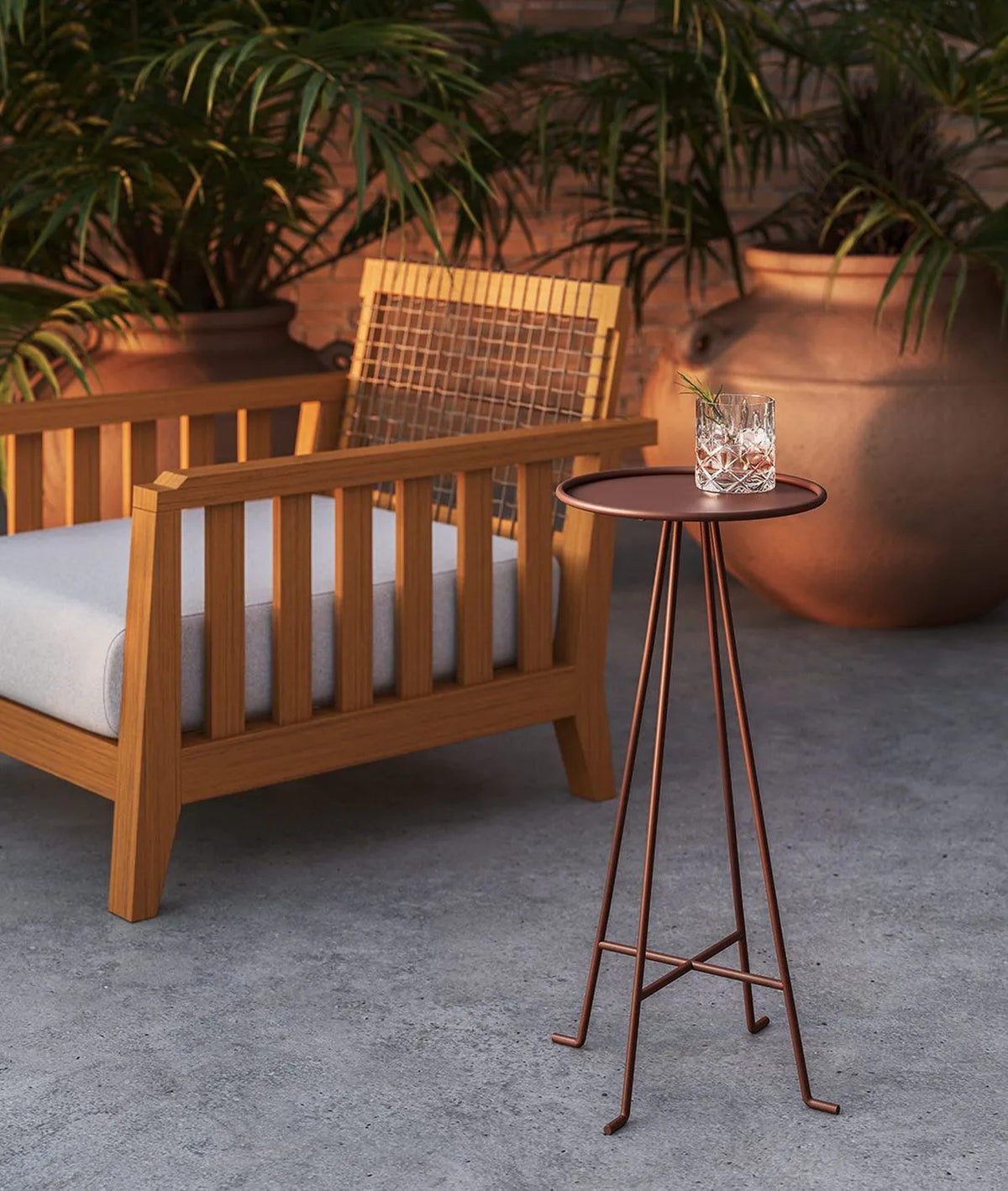 Syros Iron Catch-All Table