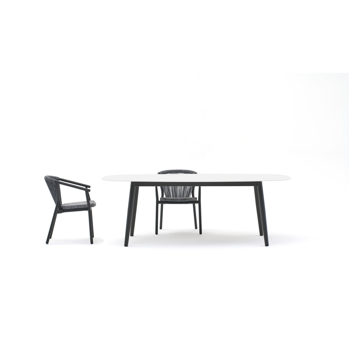 Ellisse Table
