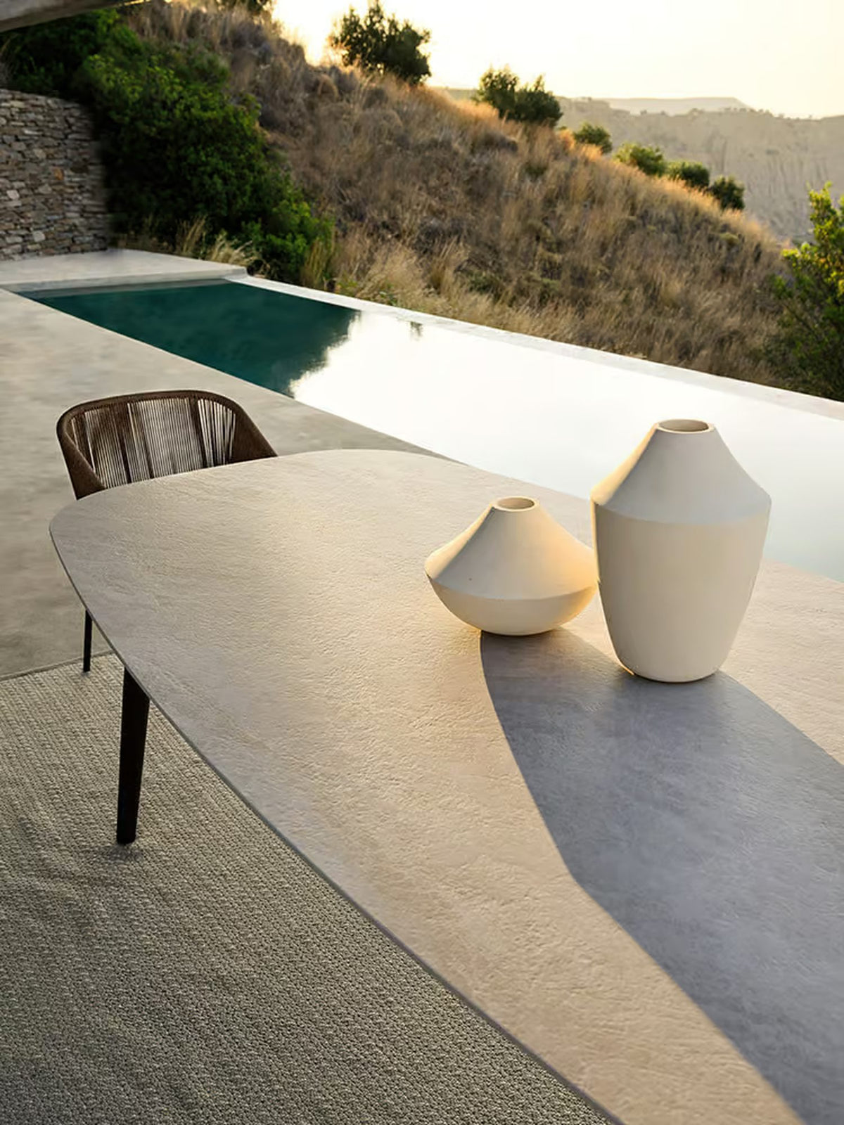 Ellisse Table