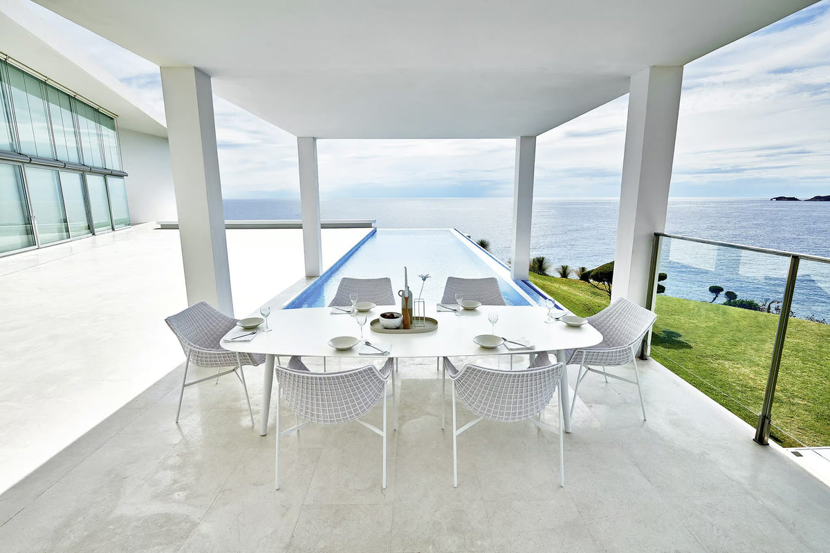 Ellisse Table