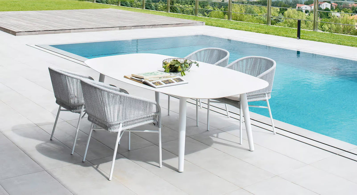Ellisse Table