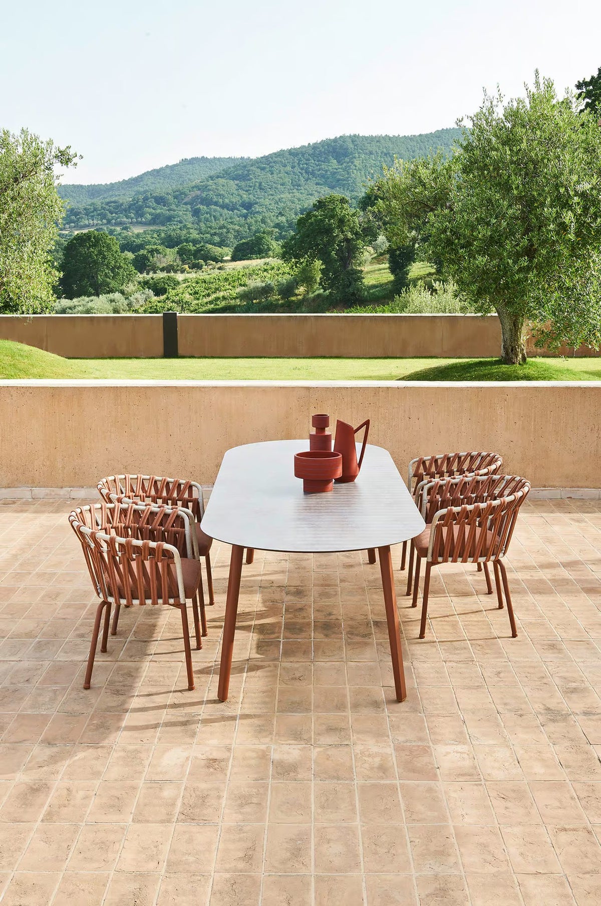 Emma Table