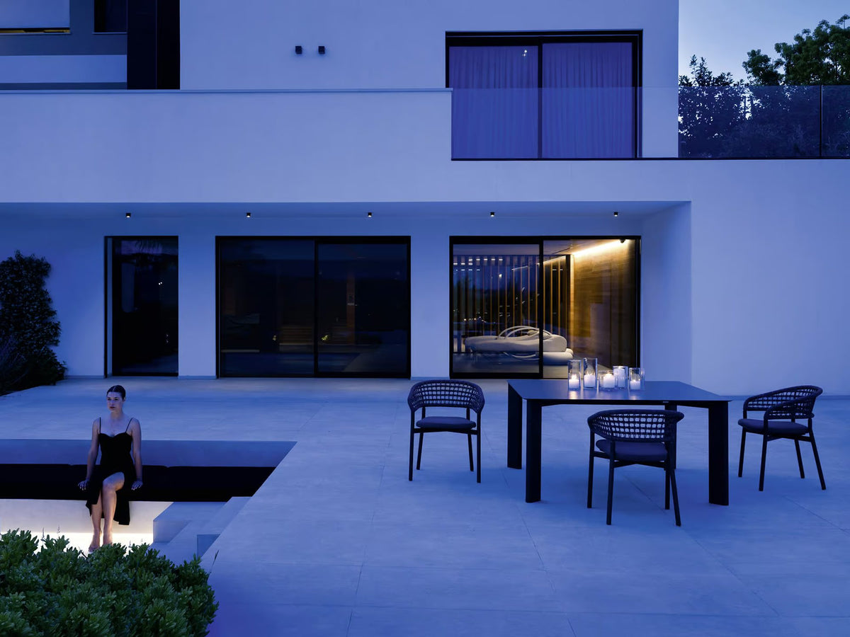 Plinto Dining Armchair