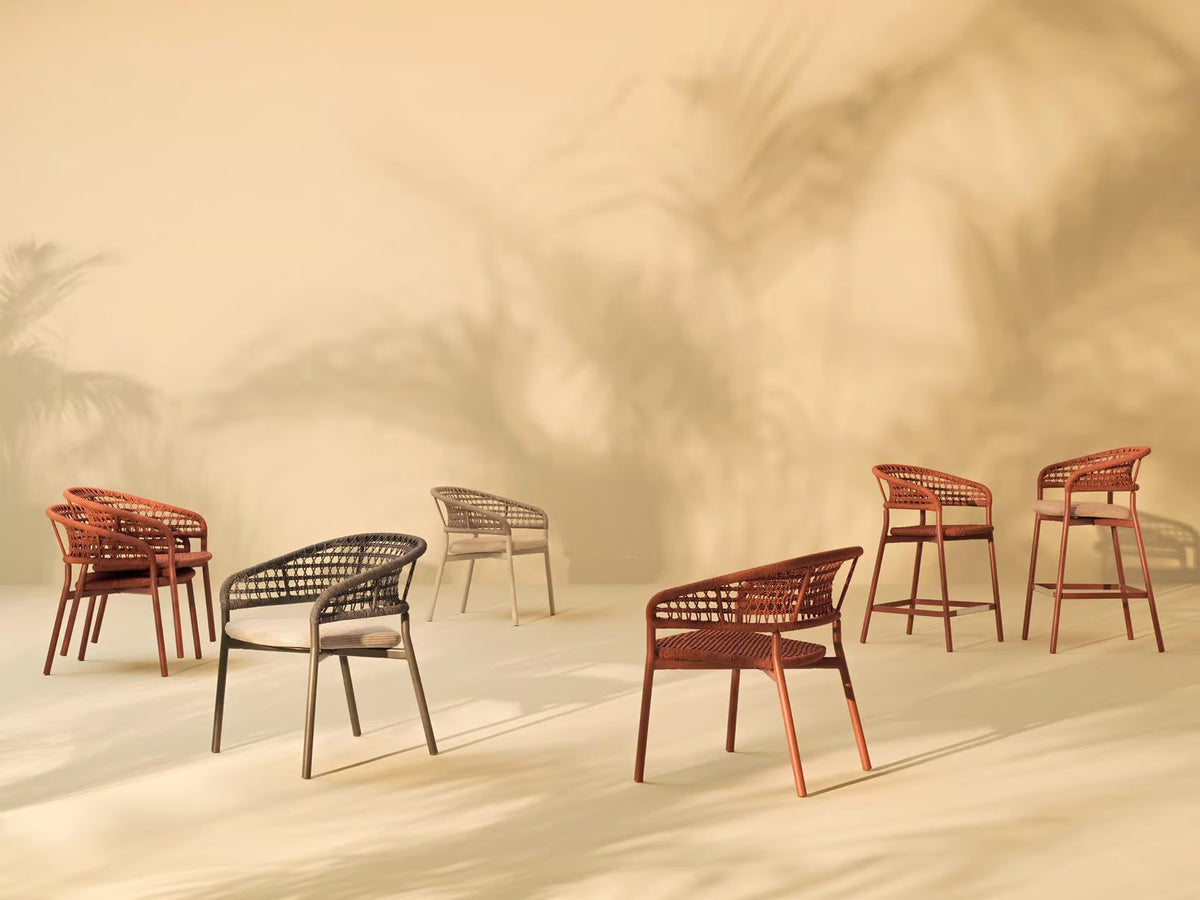 Plinto Lounge Armchair