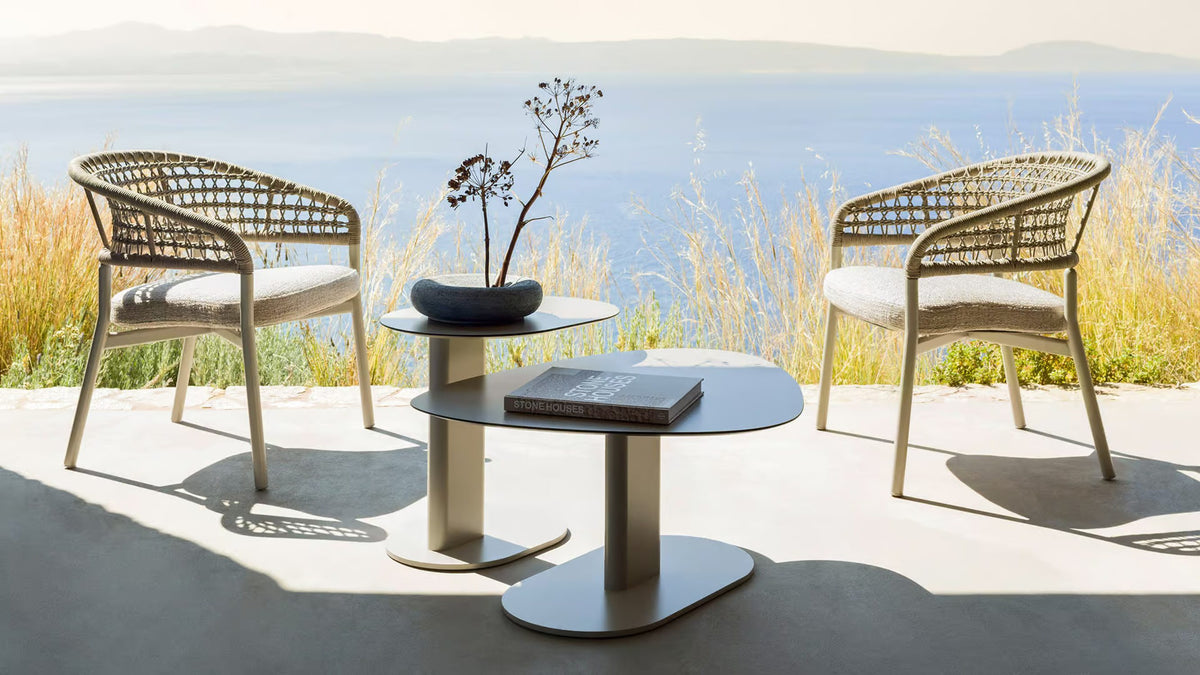 Plinto Lounge Armchair
