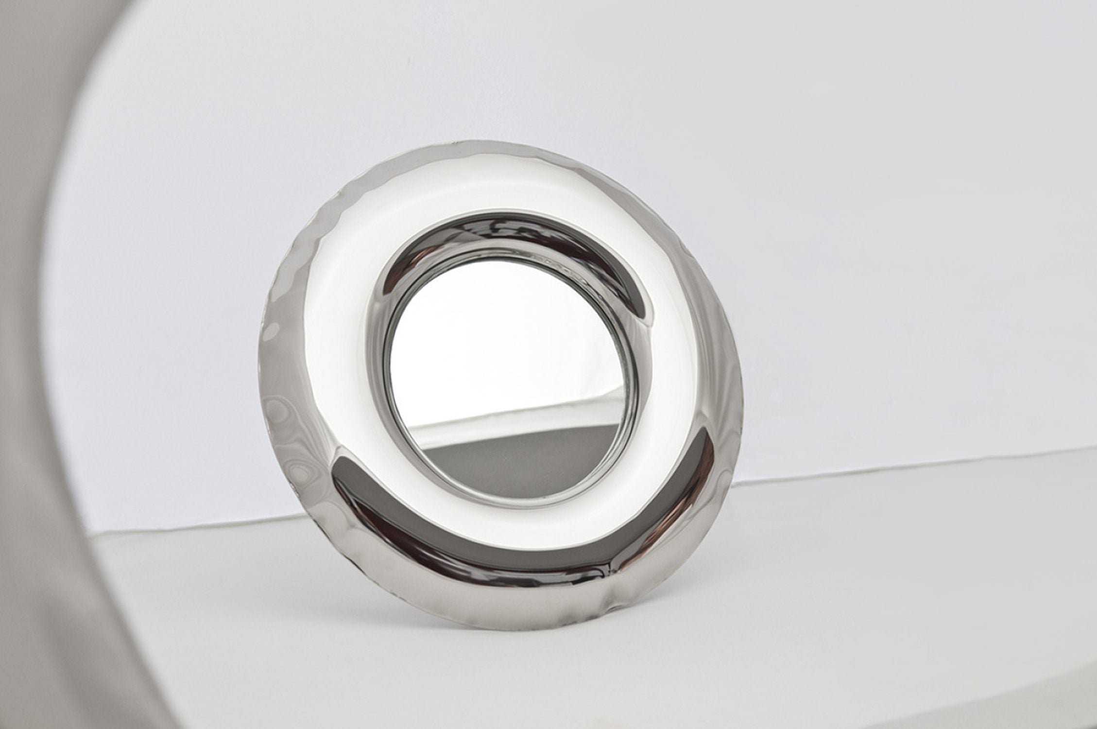 Rondel Mirror