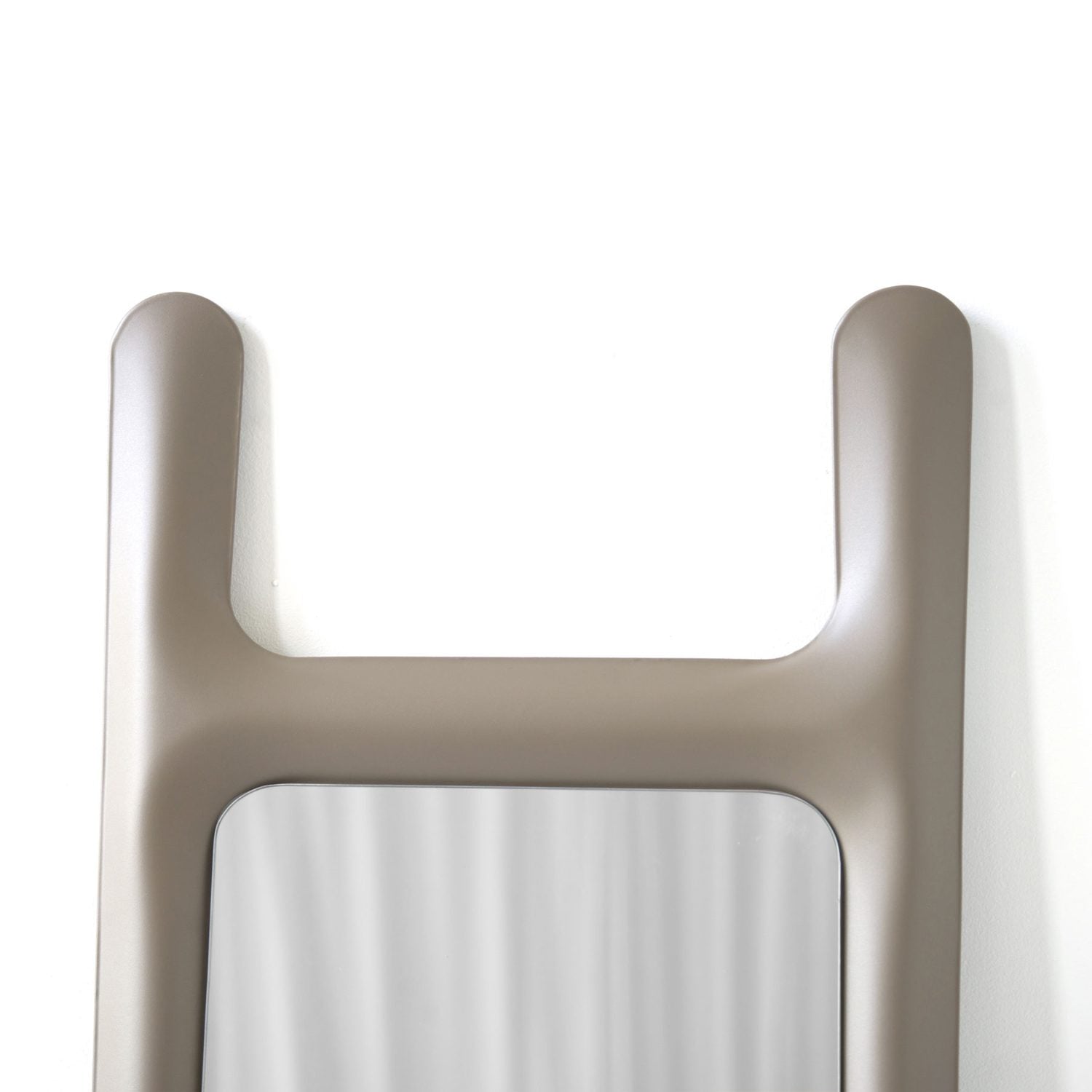 Drab Mirror