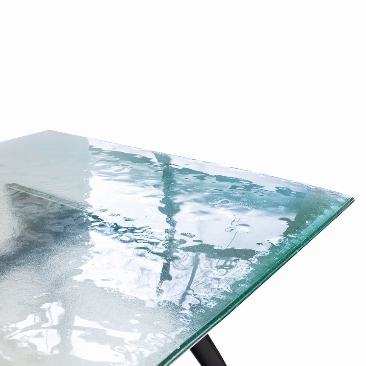 Nogi Table