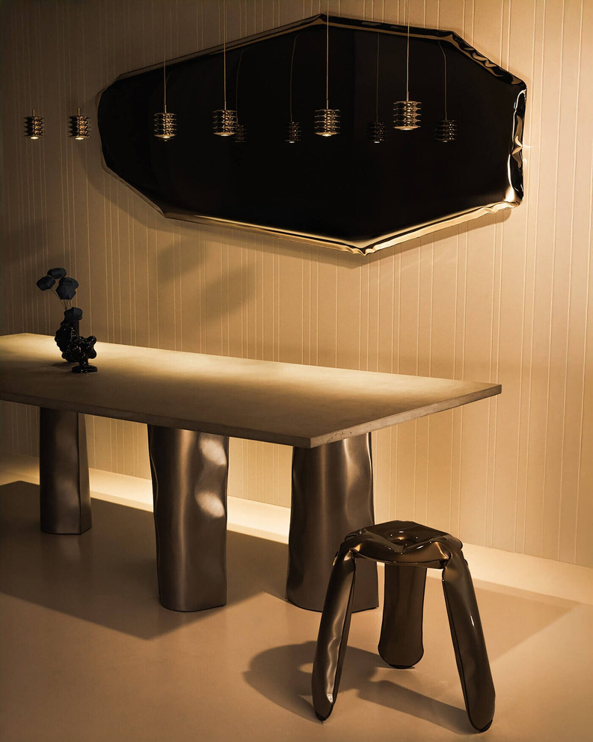 Parova Table