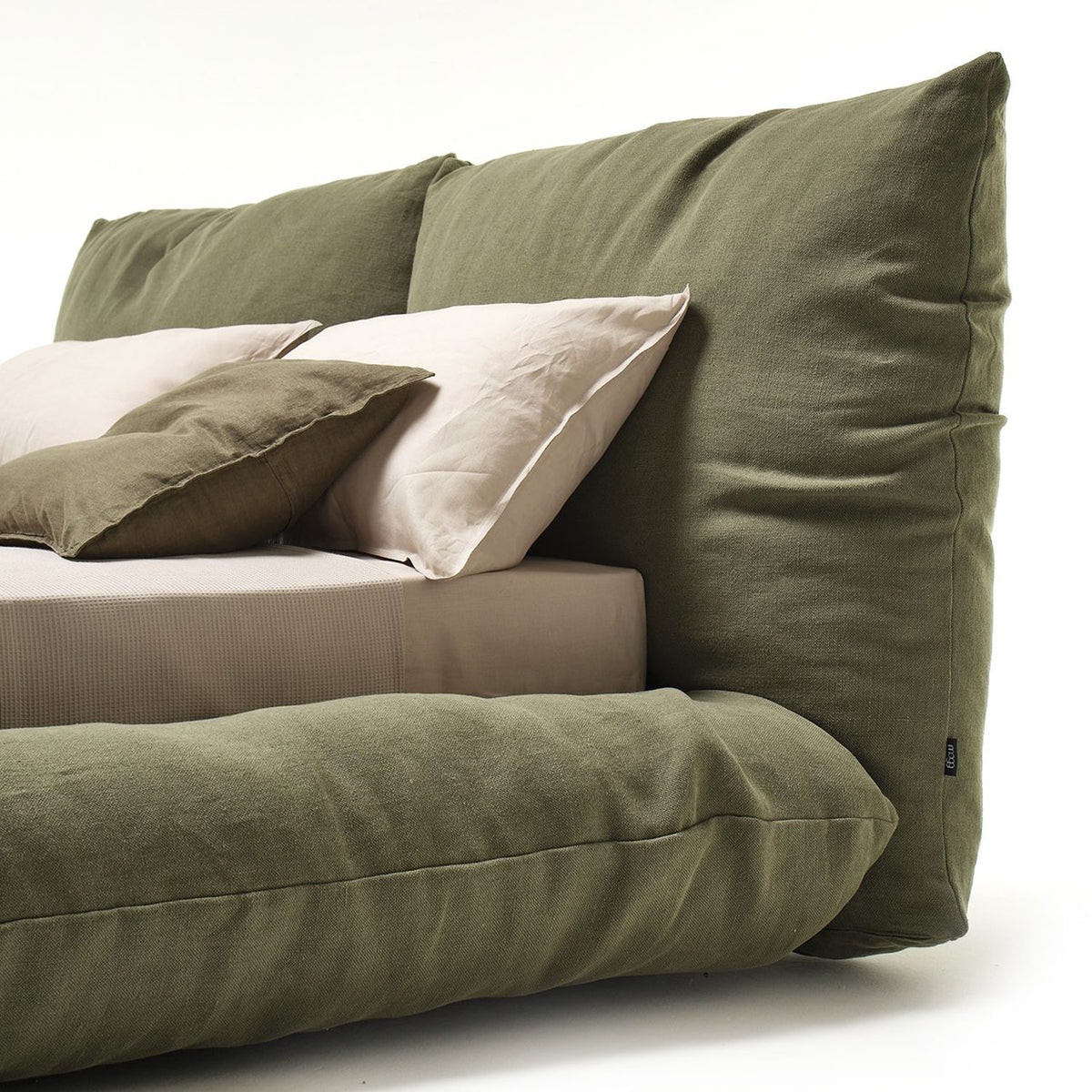 Alba Bed