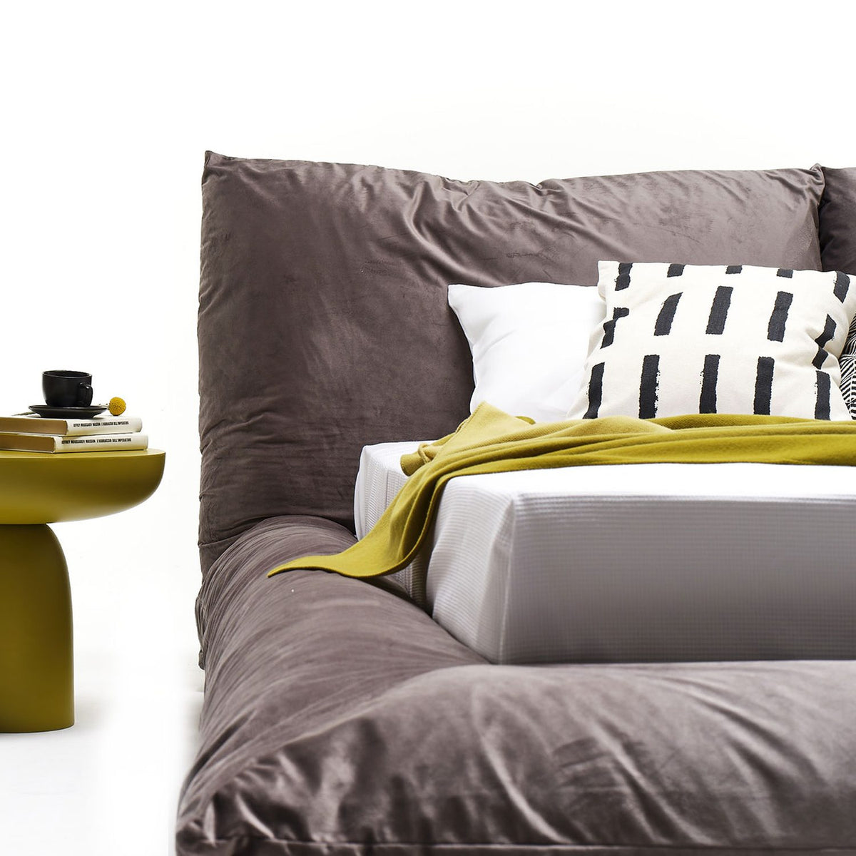 Alba Bed
