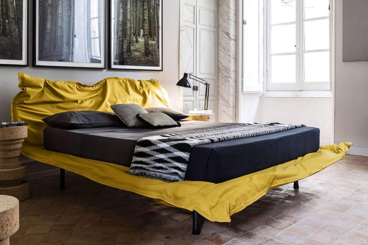 Big-Hug Bed